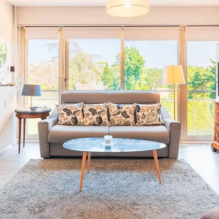 Lumineux Avec Cuisine Separee - Pres De La - Fr-1-821-3 Apartment